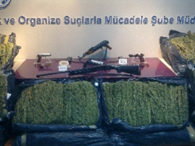 Uyuşturucu çetesine baskın