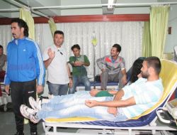 Futbolcular Yemekten Zehirlendi