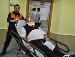 Yolcu Otobüsü Önce Araçlara Çarptı Sonra Benzinliğe Daldı: 27 Yaralı