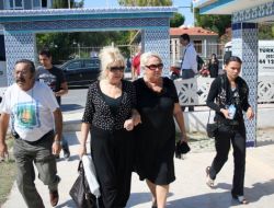 Muzaffer Tema Toprağa Verildi!