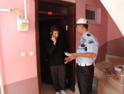 Polislerin Bulduğu Cüzdan Sahibine Teslim Edildi