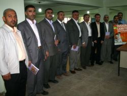 Midyat Diyanet-sen Din Görevlilerine Kitap Hediye Etti