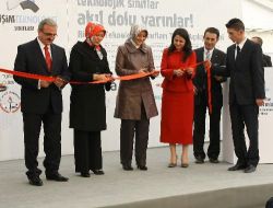 "Hızla İlerleyen Teknoloji Toplumları Da Hızla Değiştiriyor!"