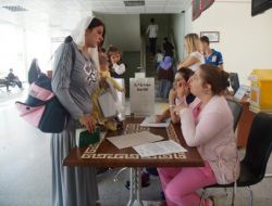 Cizre'de Anne Adaylarına Anne Sütünün Önemi Kürtçe Anlatıldı