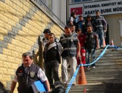 Hırsızlar, Ev Ve İş Yerlerini İntikam İçin Soymuş