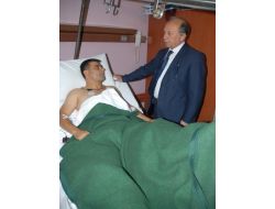 Ercüment Yılmaz'dan Çocukları Korumak İsterken Yaralanan Polise Ziyaret