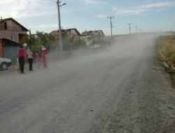 Kırıkkale'de Bu Da Oldu, Mahalleli Tozdan Korunmak İçin Maskeyle Dolaşıyor