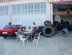 Birecik Sanayi Esnafı İşsizlikten Yakınıyor