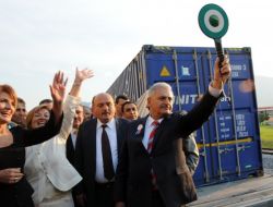 Deniz Otobanı Projesinin İlk Treni İtalya’ya Gitmek Üzere Manisa’dan Yola Çıktı