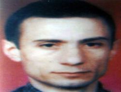 Takla Atan Otomobil Kaldırımdaki Üniversite Öğrencisini Ezdi