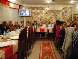 Hakkari'ye Yeni Gelen Öğretmenlere Tanışma Yemeği Verildi