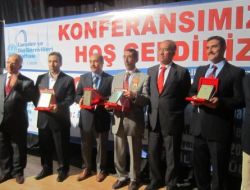 Prof. Dr. Yılmaz: Camide Protokol Olmaz, Her Mevkiden İnsan Aynı Safa Durur