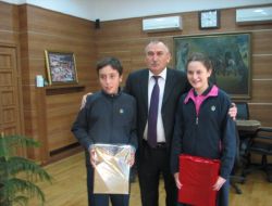 Başkan Yılmaz, Sbs'de 500 Puan Alan Öğrencileri Tebrik Etti