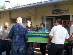 Kamyonet Mıcıra Kapıldı: 1 Ölü