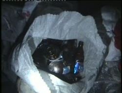 Gaz Bombasını Eve Attılar