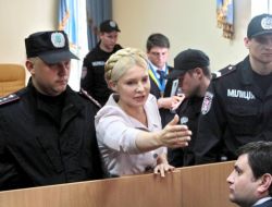 Timoşenko Görevini Kötüye Kullanmaktan Suçlu Bulundu