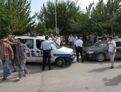 Sivil Polis Ekibi Silahlı Kavganın Ortasında Kaldı