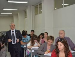 Milletvekilliğinden Sonra Üniversite Okuyor