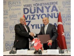 İstanbul İle Kahire Arasında Kardeş Şehir Protokolü İmzalandı