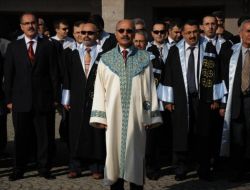 Batman Üniversitesi’nde Yeni Akademik Yıl Törenle Açıldı