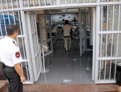 Manavgat Türk Telekom Müdürlüğü'nü Su Bastı