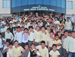 Vali Cerrah'tan 'Öğrenciler Sağlık Taramasından Geçirilsin' Talimatı