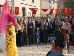 Opera Köprüsü Altındaki Barakalar Yıkılarak Dinlenme Alanı Oluşturuldu