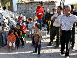 Pkk'lıların Serbest Kalmasına Sevinen Mahmur Kampı'ndaki 12 Bin Kürt, Türkiye'ye Dönmek İstiyor