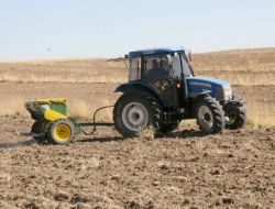 Yozgat’ta Sağanak Yağıştan Dolayı Çiftçiler Ekime Ara Verdi