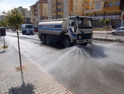 Şehitkamil Belediyesi Temizlik Ekipleri, Gazikent'i Temizledi