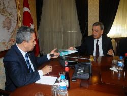 Başbakan Yardımcısı Arınç: İzmir-istanbul Otoyolunun Takipçisi Olacağım