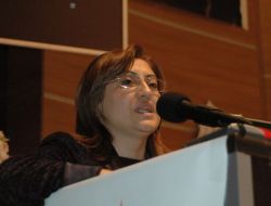 'Topluma Et Tırnak Gibi Olmamız Gerektiğini Gördüğümüz İçin Ak Parti’yi Kurduk'