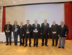 Uluslararası Tarih Sempozyumu İzmir'de Başladı