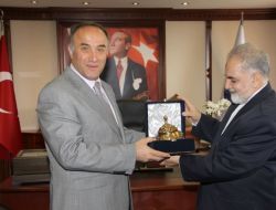 İran Başkonsolosu Nikan’dan, Rize Valisi Hacımüftüoğlu’na Ziyaret