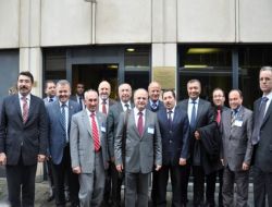 Vali Balkanlıoğlu, Belçika'daki Gurbetçilere Yatırım Çağrısında Bulundu