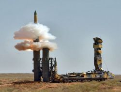 "rusya, İran'a S-300 Sevkıyatını Askıya Aldı"