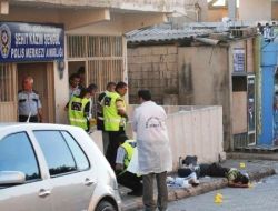 Karakola Girmek İsteyen Teröristi Şehit Polis Öldürmüş
