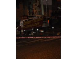 Pankart Altına Bırakılan Şüpheli Paket Korkuttu