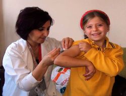 Sgk Kemer Sıkıyor, 18 Yaş Altına Yeniden 'aileleri' Bakacak