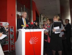 Bildt, Chp Genel Merkezi'ni Ziyaret Etti!