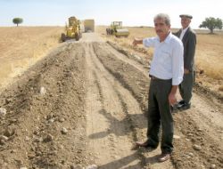 Gaziantep'i Besni'ye Bağlayan Yola 50 Yıl Sonra İlk Kazma Vuruldu