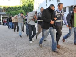 Sahte Belgelerle Araç Satan Örgüt