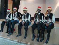 Somalili Öğrenciler Somalı Oldu