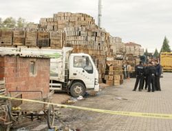Halde, Geri Manevra Yapan Kamyonun Altında Ezilen İşçi Öldü