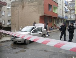 Kuyumcu Kuryelerinin Yolunu Kesen Silahlı Gaspçılar 12 Kilo Altını Alıp Kaçtı