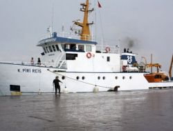 Piris Reis, Hava Muhalefeti Sebebiyle Gazimağusa'da Bekleyecek