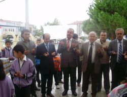 Eğitim Gönüllüsü Kadınlardan İhtiyaç Sahibi Öğrenciler İçin Kermes