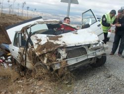 Otomobil Şarampole Yuvarlandı!