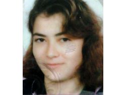 Kendisini Aldattığını Düşündüğü Karısını Bıçaklayarak Öldürdü