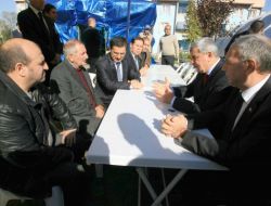 Vali Ve Belediye Başkanı, Şehit Babasının Acısını Paylaştı